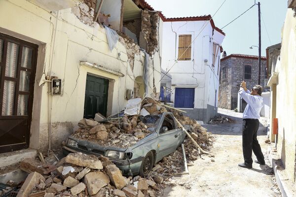 ギリシャ東部レスボス島での地震の被害 - Sputnik 日本