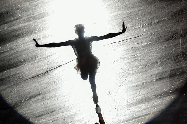 名古屋で開かれたフィギュアスケートのグランプリファイナル・エキシビションで演技するロシアのマリア・ソツコワ - Sputnik 日本