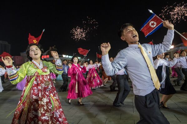 朝鮮民主主義人民共和国（北朝鮮）の故金日成（キム・イルソン）主席生誕１０５周年を祝う平壌での祝賀式典 - Sputnik 日本