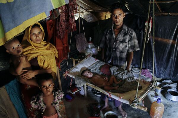 ミャンマー・バングラデシュ国境のキャンプで暮らすロヒンギャ難民 - Sputnik 日本