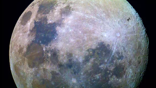 月 - Sputnik 日本