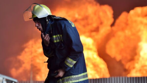 キエフ郊外の石油基地火災が悪化 - Sputnik 日本