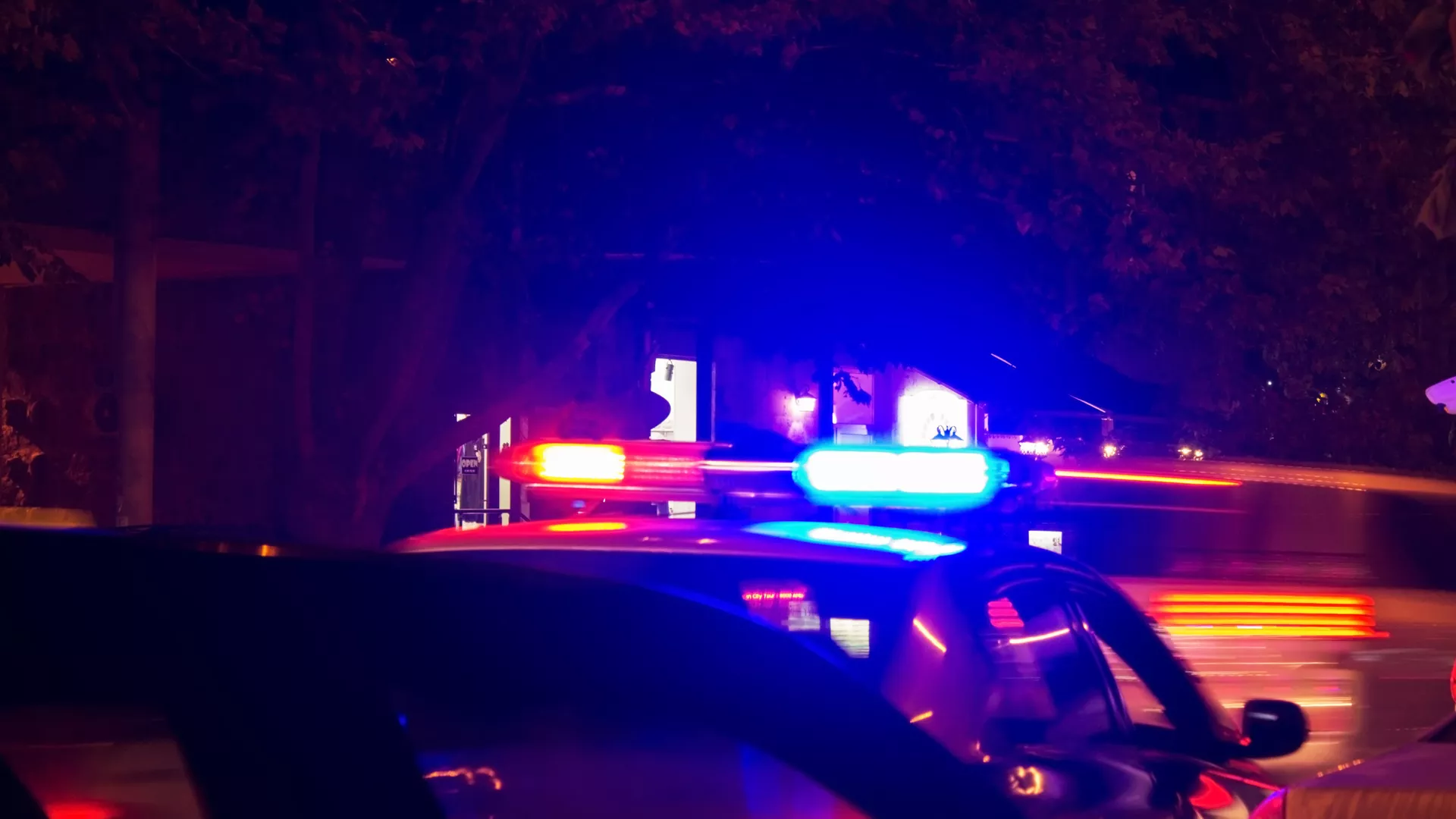 警察