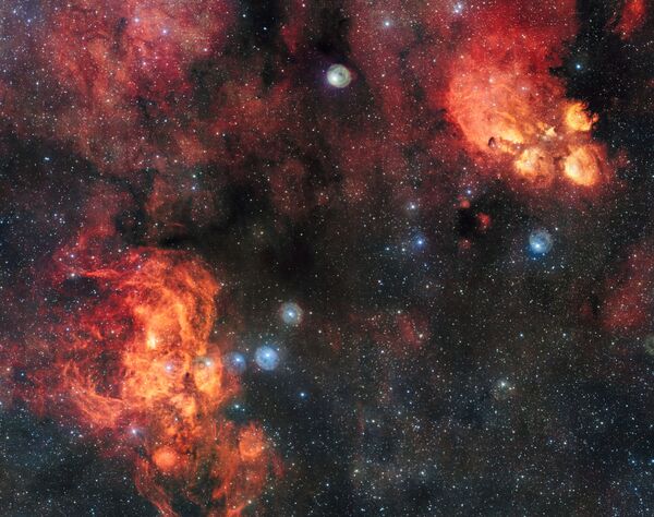 「猫の足星雲（NGC 6334）」と「ロブスター星雲（NGC 6357）」の画像 - Sputnik 日本