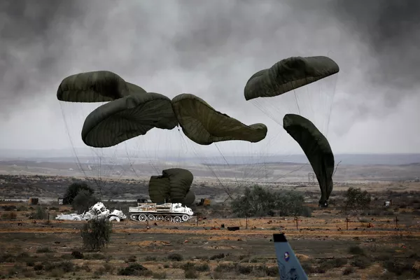 ハツェリム空軍基地で開かれたイスラエル空軍のパイロット養成学校の卒業式で飛ぶパラシュート部隊 ハツェリム空軍基地で開かれたイスラエル空軍のパイロット養成学校の卒業式で飛ぶパラシュート部隊 - Sputnik 日本