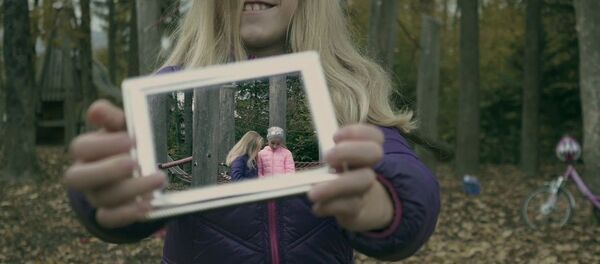 Кадр из 15-секундного фильма ужасов Эмма, победившего в конкурсе короткометражных хорроров 15 Second Horror Film Challenge Кадр из 15-секундного фильма ужасов Эмма, победившего в конкурсе короткометражных хорроров 15 Second Horror Film Challenge - Sputnik 日本