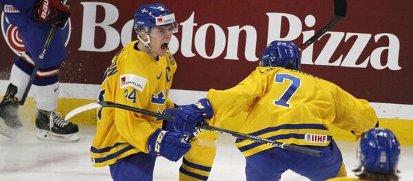 スウェーデンのホッケー選手、敗戦後メダルを観客席に 【動画】 スウェーデンのホッケー選手、敗戦後メダルを観客席に 【動画】 - Sputnik 日本