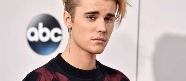 ジャスティン・ビーバーの半裸写真にファンが歓喜 ジャスティン・ビーバーの半裸写真にファンが歓喜 - Sputnik 日本