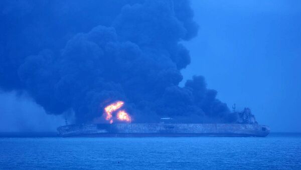 中国沿岸で炎上のタンカー、日本付近を漂流 - Sputnik 日本