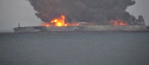 沈没したタンカーの油、日中韓に環境被害の可能性 - Sputnik 日本