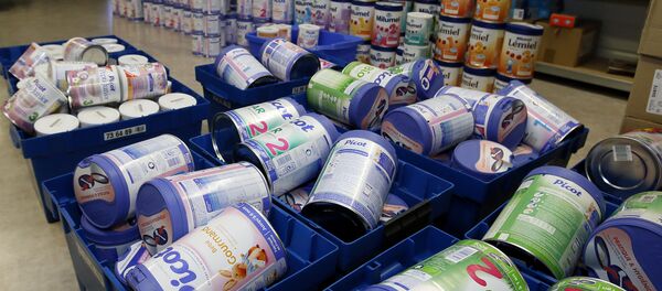 Отозванное детское молоко компании Lactalis во Франции - Sputnik 日本