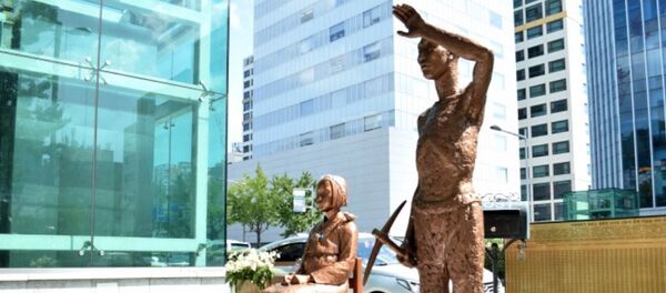 慰安婦像の隣にさらにもう一つ像が設置されるかもしれない? 慰安婦像の隣にさらにもう一つ像が設置されるかもしれない? - Sputnik 日本