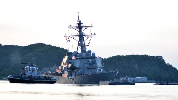 La colisión del destructor estadounidense USS Fitzgerald con el buque mercante filipino ACX Crystal - Sputnik 日本