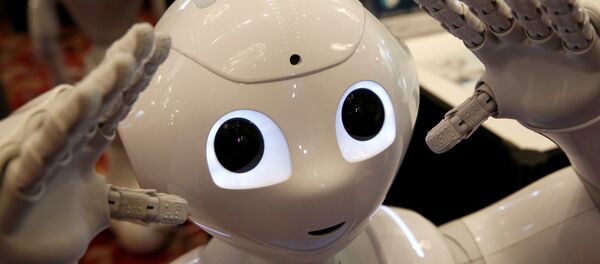 SoftBank humanoid robot known as Pepper moves its hands at Pepper World 2016 Summer during SoftBank World 2016 conference in Tokyo SoftBank humanoid robot known as Pepper moves its hands at Pepper World 2016 Summer during SoftBank World 2016 conference in Tokyo - Sputnik 日本