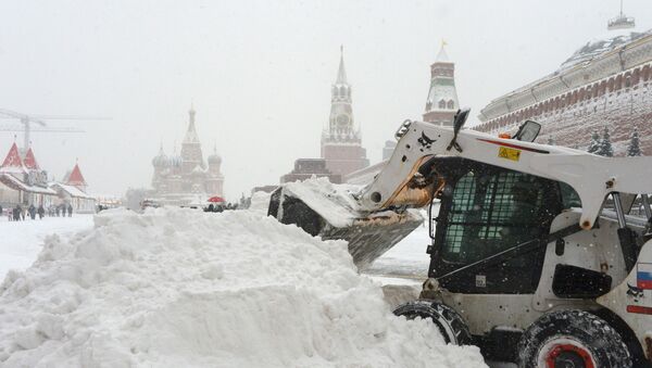 モスクワ大雪　週末の降水量は月平均の１２２％【写真・動画】 - Sputnik 日本