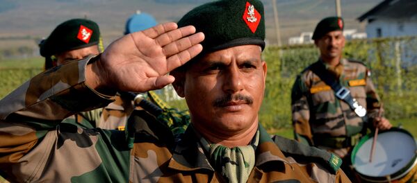 インド 核弾頭塔載可のアグニIミサイル打ち上げに成功 インド 核弾頭塔載可のアグニIミサイル打ち上げに成功 - Sputnik 日本