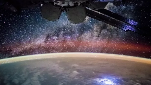 ISS - Sputnik 日本