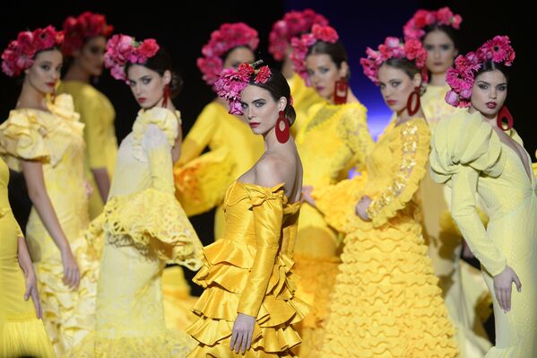 スペイン・セビリアで開かれた国際フラメンコファッションウィークでの発表 - Sputnik 日本
