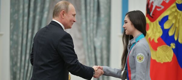 メドベージェワ選手はプーチン大統領に何をお願いしたか - Sputnik 日本