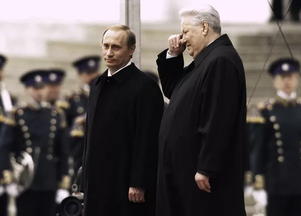プーチン氏とエリツィン初代大統領 プーチン氏とエリツィン初代大統領 - Sputnik 日本