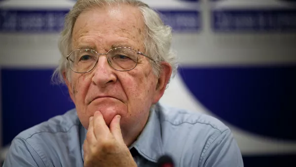 Noam Chomsky - Sputnik 日本