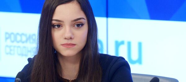 「メドベージェワの決意は尊重すべき」 トゥトベリーゼとの師弟関係解消にプロらの本音 「メドベージェワの決意は尊重すべき」 トゥトベリーゼとの師弟関係解消にプロらの本音 - Sputnik 日本