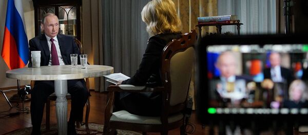 Президент РФ Владимир Путин дает интервью журналисту американского телеканала NBC Мегин Келли в Калининграде Президент РФ Владимир Путин дает интервью журналисту американского телеканала NBC Мегин Келли в Калининграде - Sputnik 日本