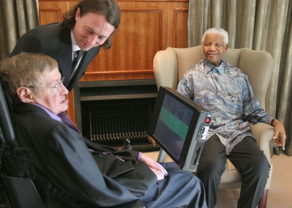 南アフリカのマンデラ元大統領と面会するホーキング博士 - Sputnik 日本