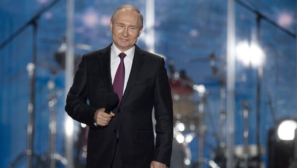プーチン大統領、ロシアとの再統合を決断したクリミア住民に謝意を表する - Sputnik 日本