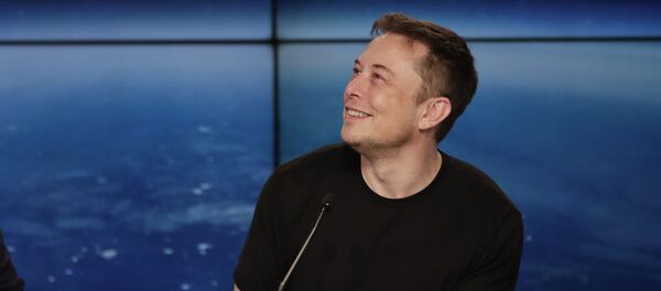 Предприниматель и основатель и SpaceX Илон Маск на пресс-конференции - Sputnik 日本