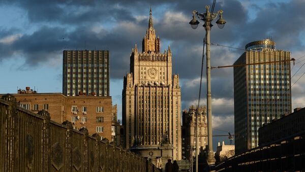 Вид на здание Министерства иностранных дел Российской Федерации с Бородинского моста в Москве - Sputnik 日本