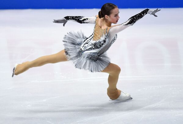 伊ミラノで開催のフィギュアスケート世界選手権シングル女子ＳＰで演技するシアのアリーナ・ザギトワ選手 - Sputnik 日本