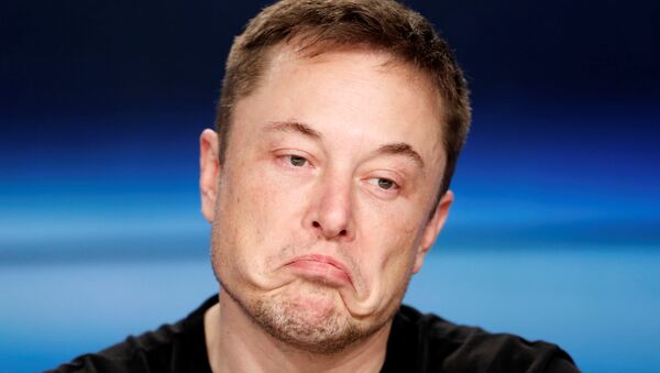 Elon Musk, el ejecutivo de Tesla Motors y SpaceX, en una conferencia de prensa el 6 de febrero de 2018. - Sputnik 日本