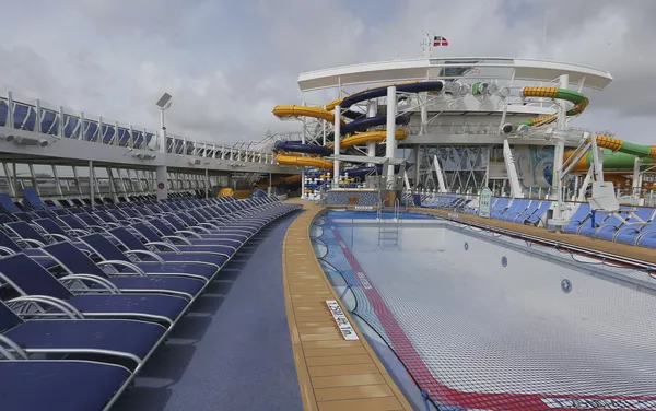 世界最大の客船「シンフォニー・オブ・ザ・シーズ(Symphony of the Seas)」 世界最大の客船「シンフォニー・オブ・ザ・シーズ(Symphony of the Seas)」 - Sputnik 日本