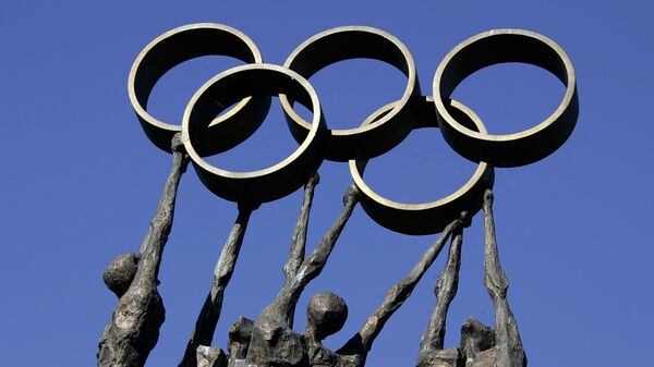Скульптура перед штаб-квартирой Международного олимпийского комитета в Лозанне - Sputnik 日本
