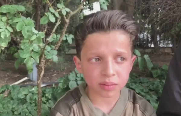 シリアにおける「化学兵器攻撃」の撮影に参加した少年のコメント シリアにおける「化学兵器攻撃」の撮影に参加した少年のコメント