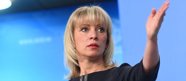 Официальный представитель министерства иностранных дел РФ Мария Захарова во время брифинга - Sputnik 日本