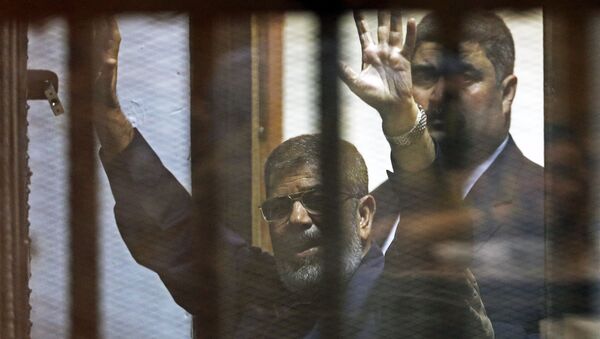エジプトのモルシ元大統領、 法廷で急死
 - Sputnik 日本