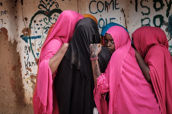ケニアにある難民センター「ダダーブ」でのソマリア人女性たち - Sputnik 日本