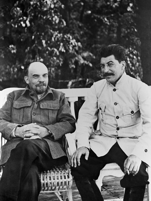 レーニンとスターリン。１９２２年 - Sputnik 日本