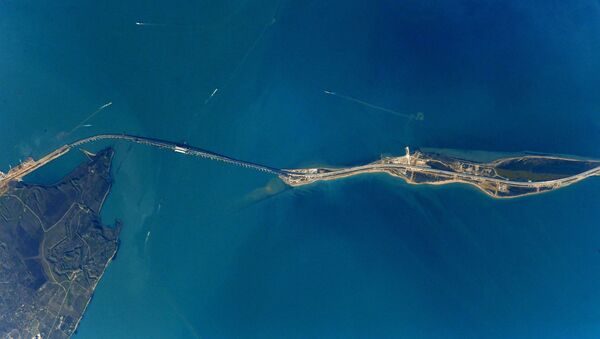 国際宇宙ステーションから写したクリミア橋が公開される - Sputnik 日本