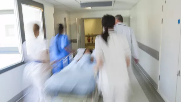 富山　男が交番と小学校を襲撃、２人死亡