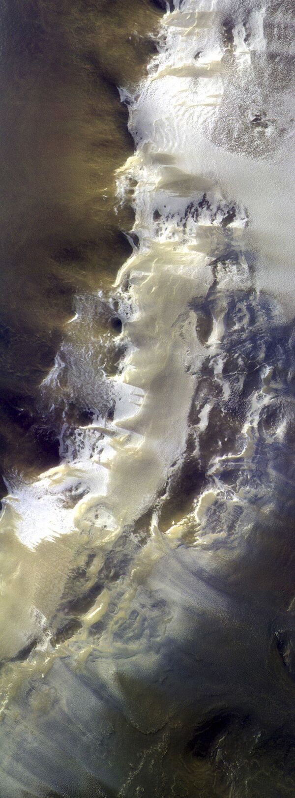 探査機「エクソマーズTGO」、初の火星カラー写真を入手 探査機「エクソマーズTGO」、初の火星カラー写真を入手 - Sputnik 日本