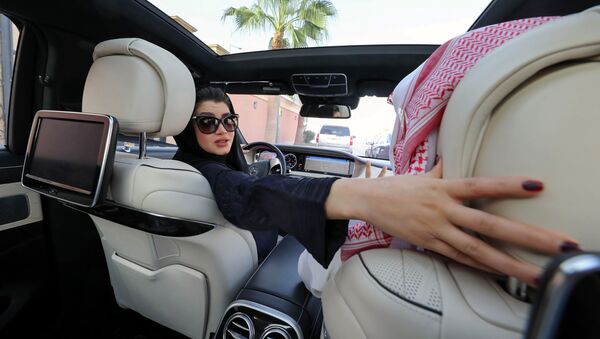 サウジアラビア　初の女性向け自動車展示会 - Sputnik 日本