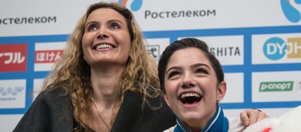 エフゲニア・メドベージェワとエテリ・トゥトベリーゼ氏 エフゲニア・メドベージェワとエテリ・トゥトベリーゼ氏 - Sputnik 日本