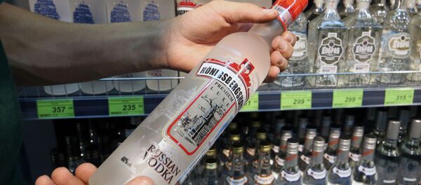 スプートニクQ&A どれくらいのロシア人がウォッカを飲むのか?ウォッカはロシアで最も重要なアルコール飲料なのか? スプートニクQ&A どれくらいのロシア人がウォッカを飲むのか?ウォッカはロシアで最も重要なアルコール飲料なのか? - Sputnik 日本