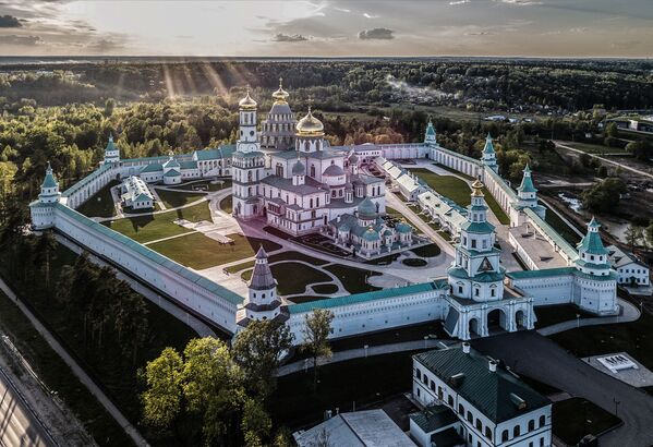完全な修復作業を終えた復活新エルサレム男子修道院。モスクワ州 - Sputnik 日本