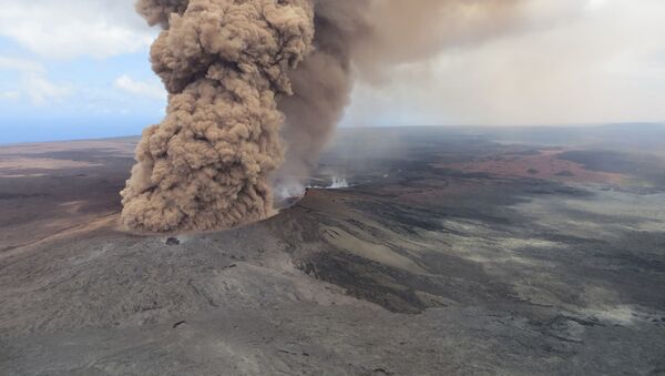 ハワイのキラウエア火山の噴煙柱は上空９キロまでに - Sputnik 日本