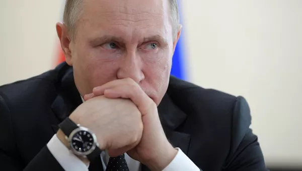 Президент РФ Владимир Путин во время совещания, посвященного ликвидации последствий пожара в ТЦ Зимняя вишня в Кемерово - Sputnik 日本