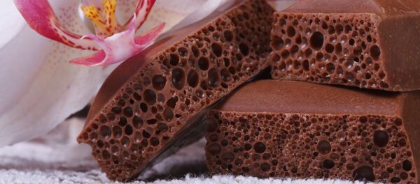 生物学者「ダークチョコレート、視力を改善」 生物学者「ダークチョコレート、視力を改善」 - Sputnik 日本